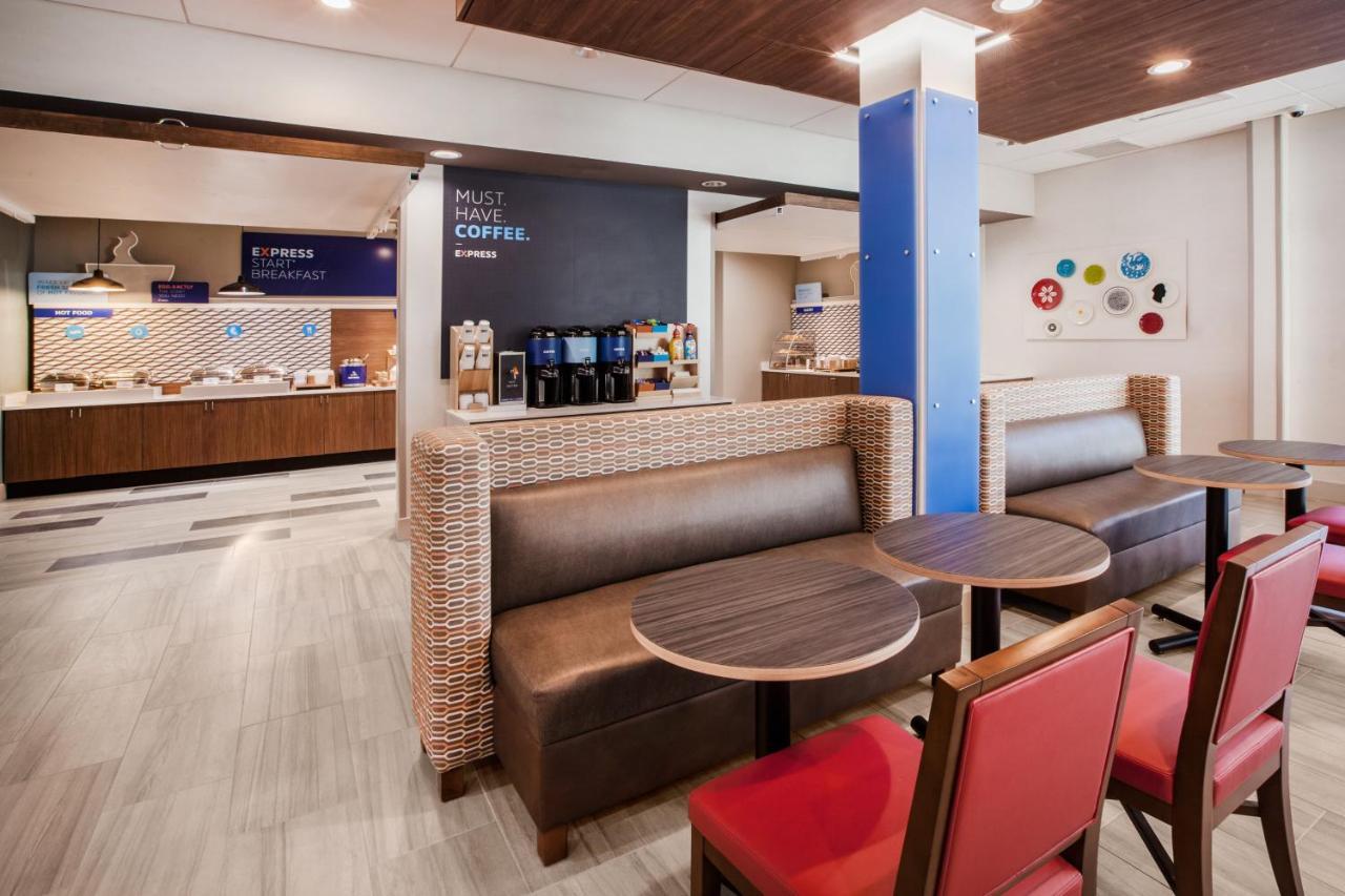 Holiday Inn Express Tallahassee-University Central By Ihg Kültér fotó